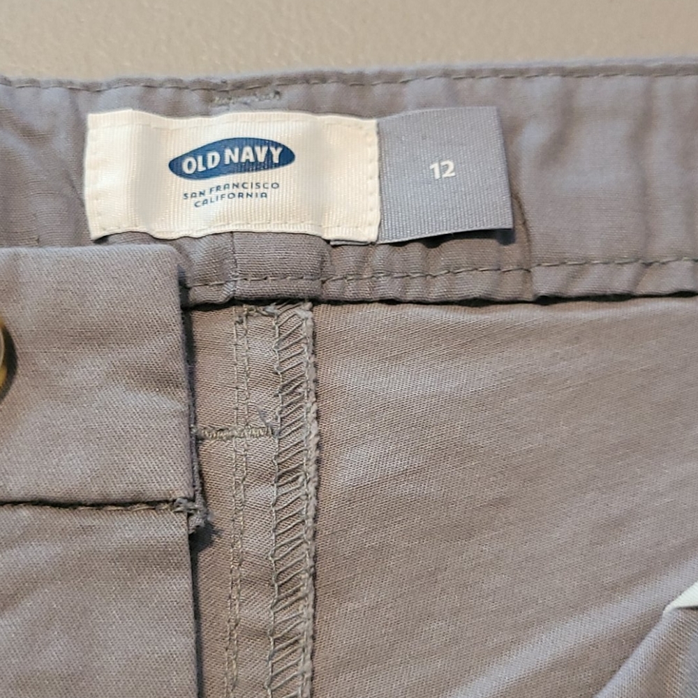 Shorts - Picture 2 of 4